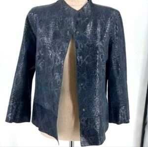 CHICOS Reversible 🐊 Print Leather